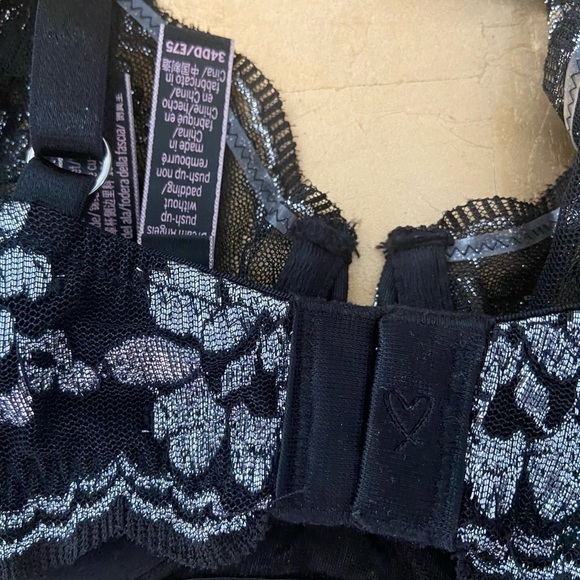 Victoria's Secret Metallic Floral Print Lace Bra size 34DD - Picture 5 of 6